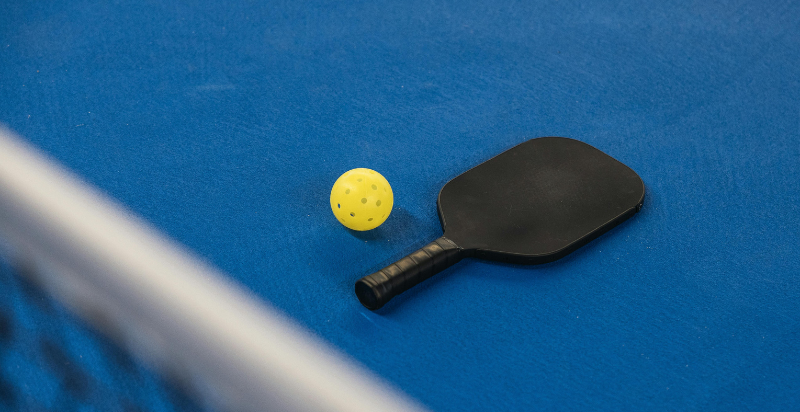 Clean Pickleball Paddle