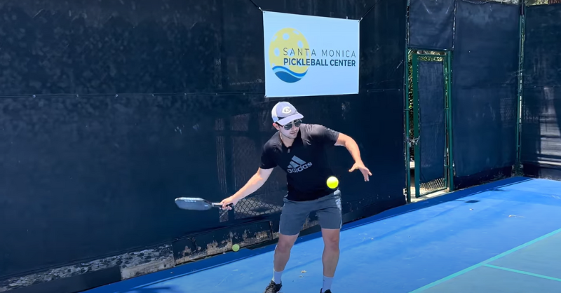 How to Hold a Pickleball Paddle